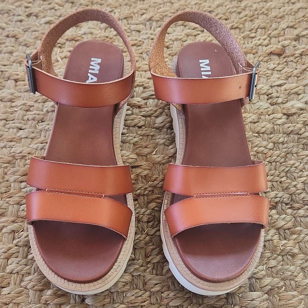 MIA Women's Jovie Platform Sandals - Picture 6 of 11